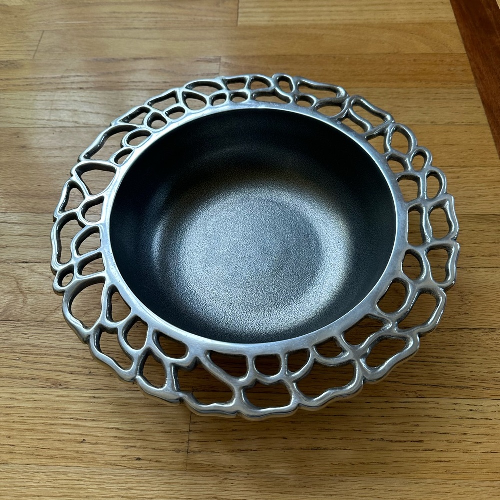 Inspired Generetions metal bowl with lacy rim
